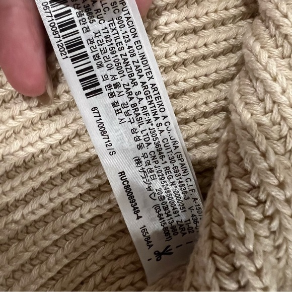 Zara Contrast Knit Bubble Sleeve Sweater - Picture 11 of 13